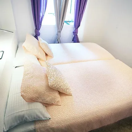 Apartament Gross 34