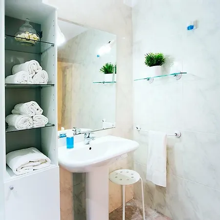 Gross 34 Apartament *